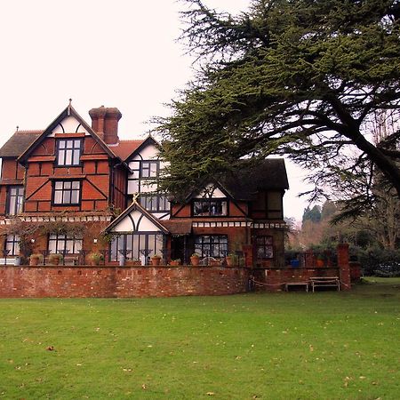 戈德尔明Hambledon House住宿加早餐旅馆 外观 照片